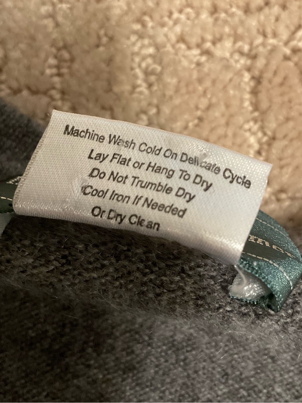 🩶 Hammacher Schlemmer Gray 100% Cashmere Sweater M/L EUC Old Money Minimalist - Picture 6 of 9